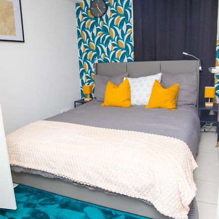 Le Relax Place - Metro 5 Bobigny Bagian luar foto